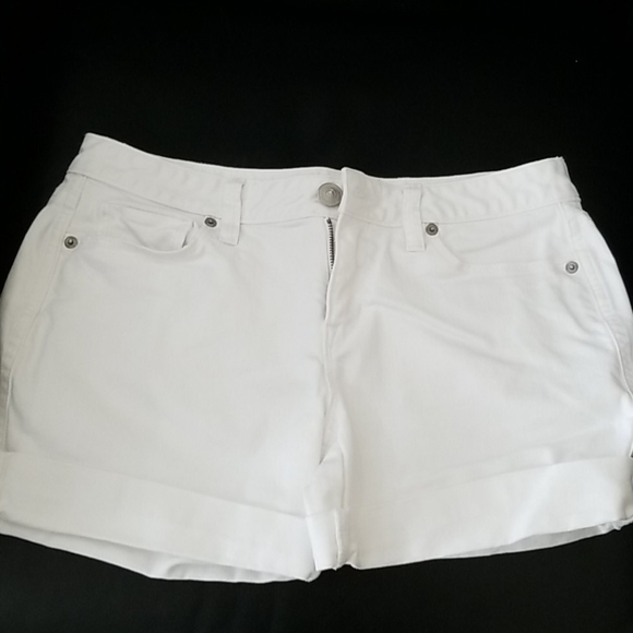 Loft white cuffed denim shorts - Picture 1 of 4